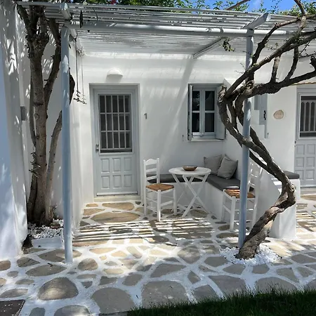 Flisvos Garden Naxos City