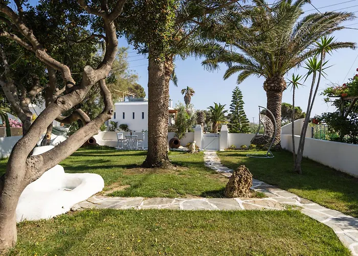 Lägenhet Flisvos Garden Naxos City