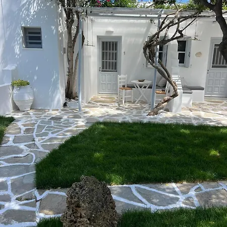 公寓 Flisvos Garden Naxos City