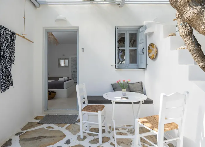 Flisvos Garden Naxos City